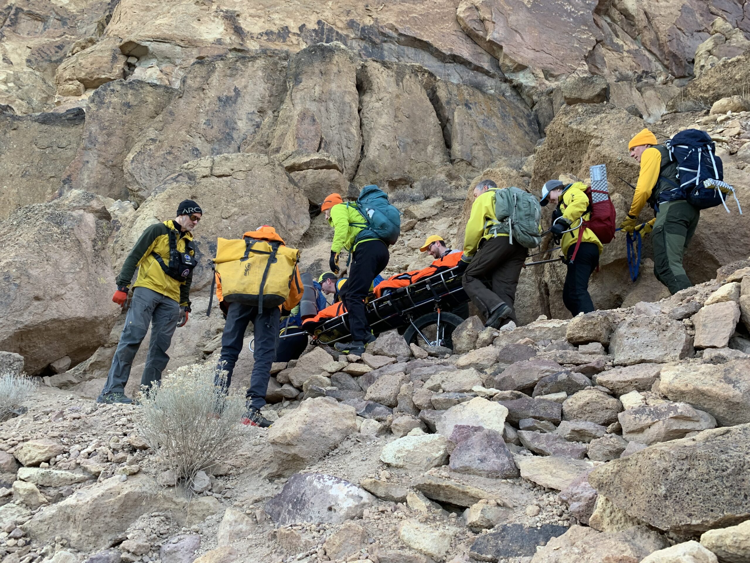DESCHUTES COUNTY SHERIFF'S OFFICE SEARCH AND RESCUE ASSIST INJURED ...